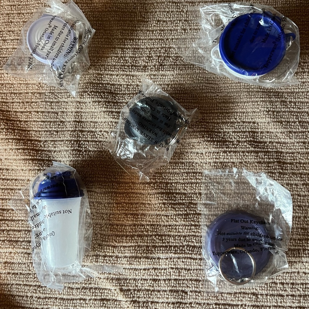 5 Vintage Tupperware Key Chains